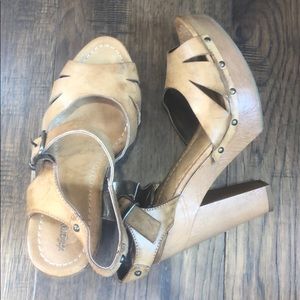 Tan Sandal Heels